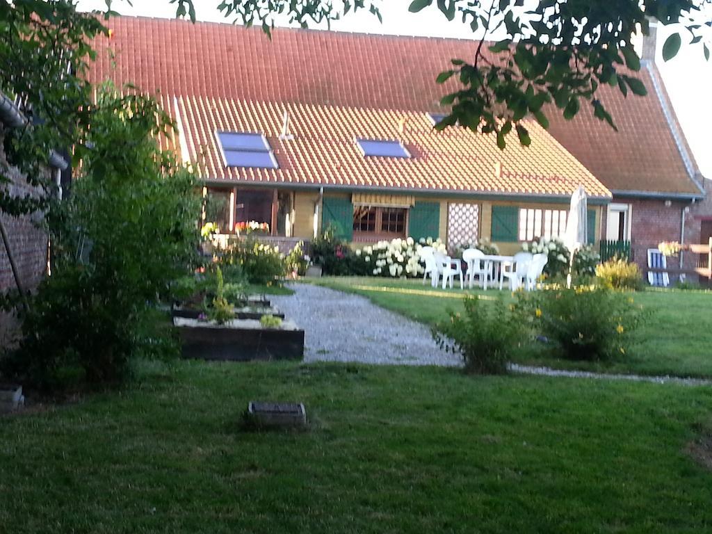 Gite De La Ferme Des Crins Blancs Villa Hazebrouck Room photo